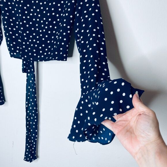 Revolve Eight Sixty Navy Cream Polka Dot Wrap Front-V Bell Sleeve Crop Top SM - Picture 5 of 9
